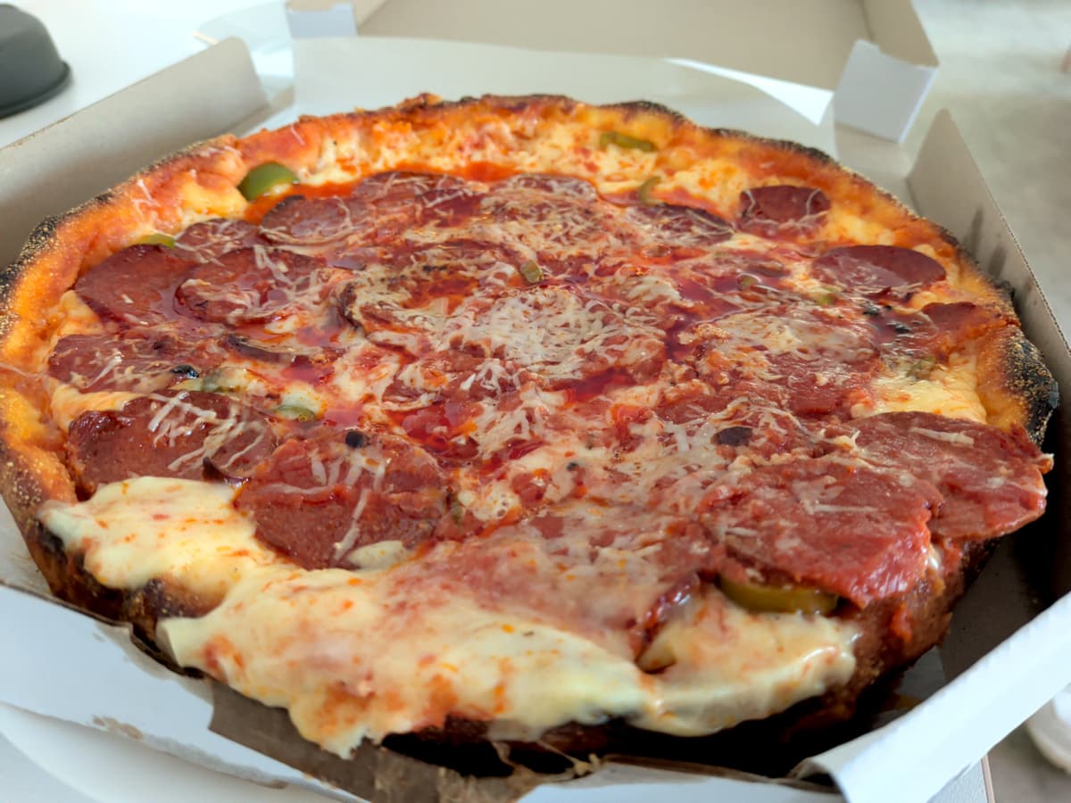 Chicago deep dish pizza at 42nd Street Pizza in Belgrade